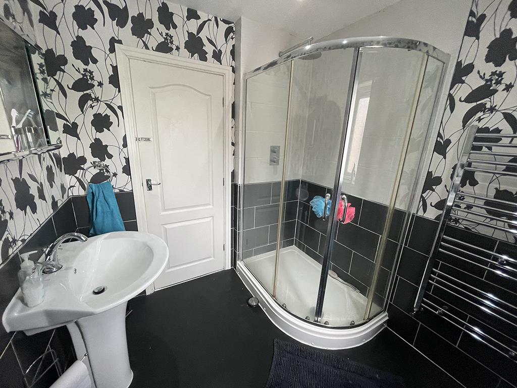 3 bedroom house For Sale in Colne - Bathroom 1.jpg